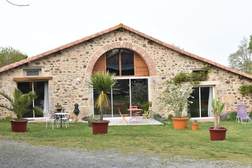 La Frapperie Bed and Breakfast La Pommeraie-sur-Sèvre Buitenkant foto