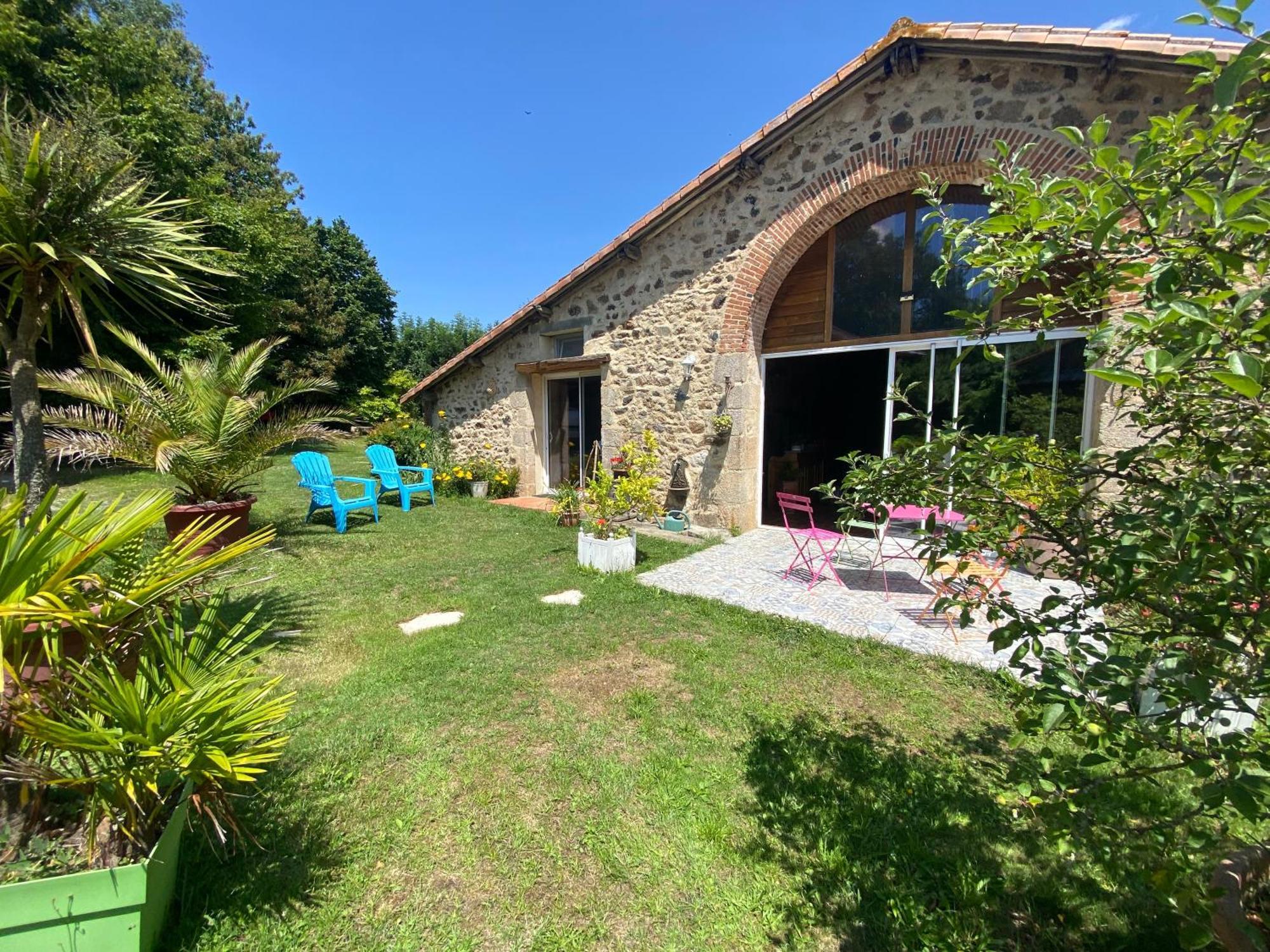 La Frapperie Bed and Breakfast La Pommeraie-sur-Sèvre Buitenkant foto